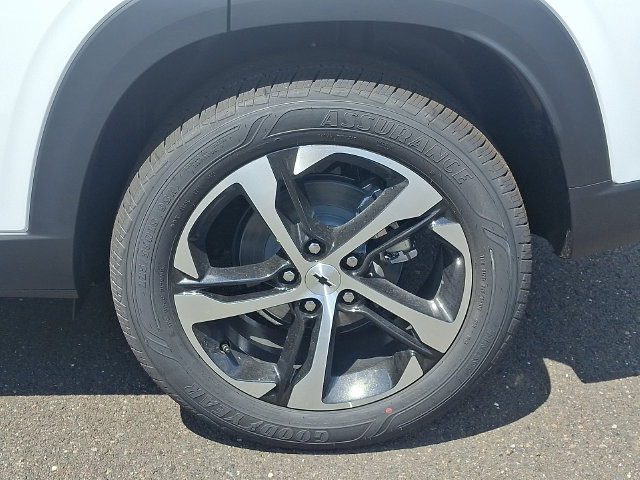 New 2026 Chevrolet Trax RS w/ Sunroof Package FWD image 5