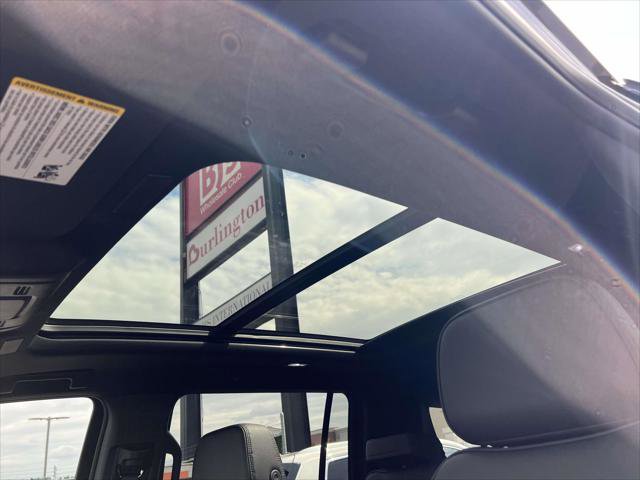Used 2025 GMC Yukon XL Denali w/ Sun & Power Step Package image 20