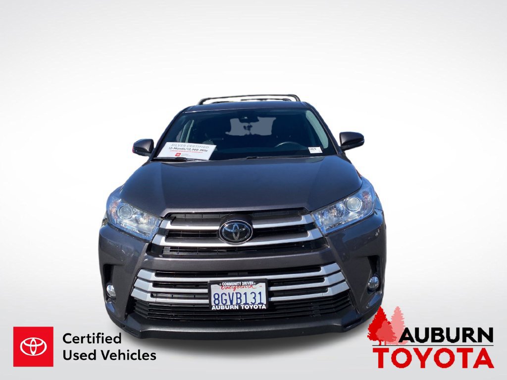 Used 2018 Toyota Highlander Plus AWD/4WD image 3