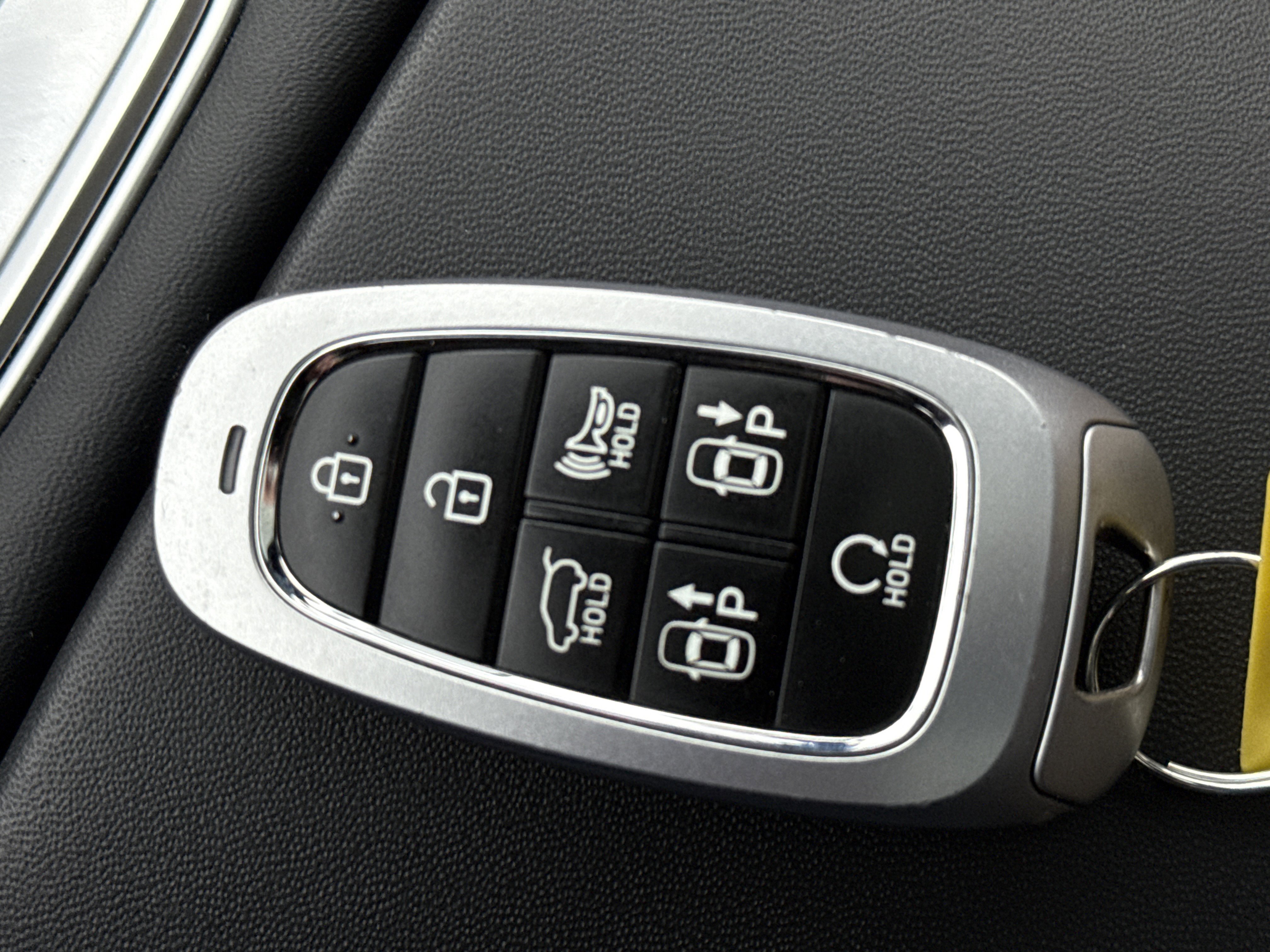 Used 2023 Hyundai Santa Fe Calligraphy image 30