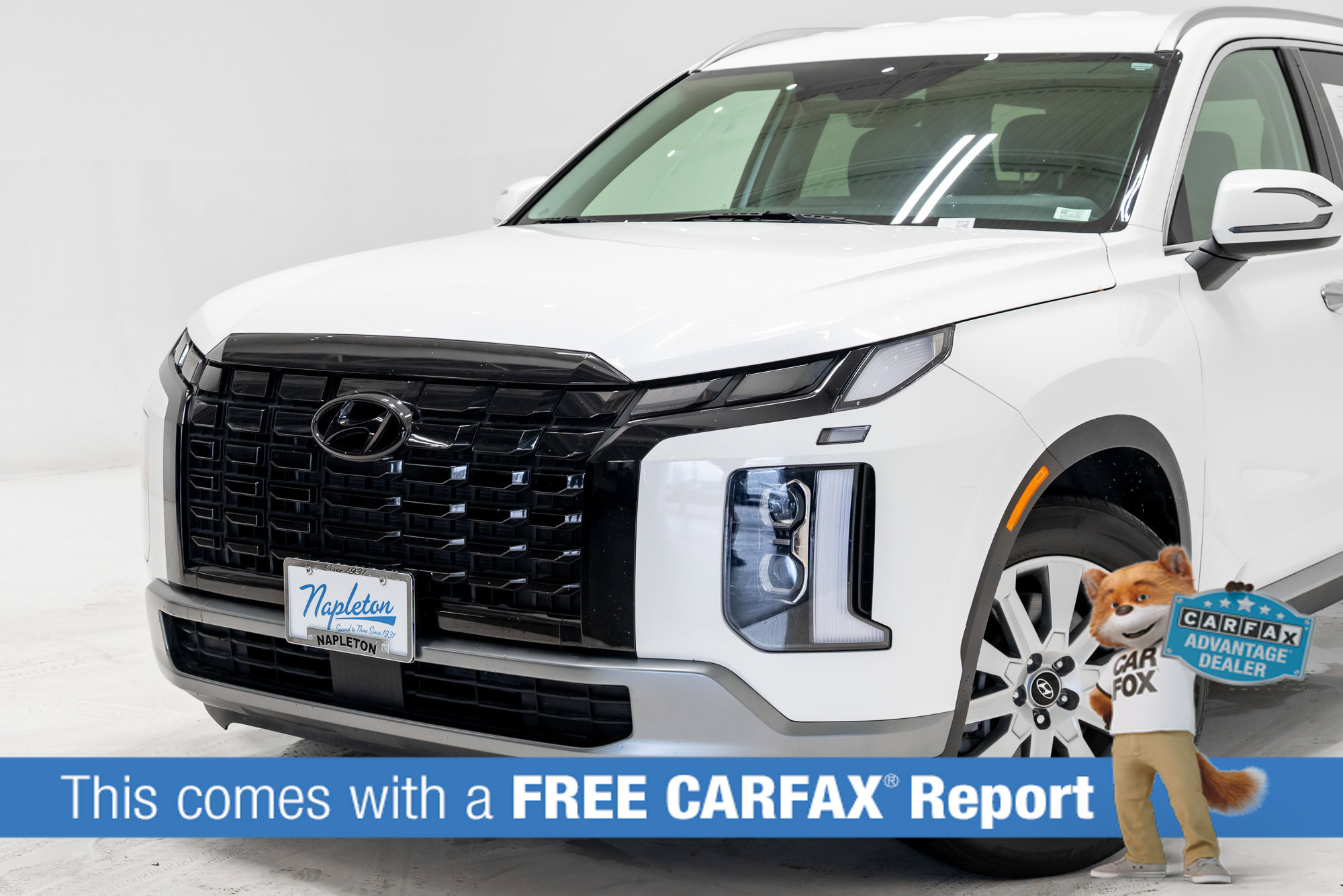 Used 2024 Hyundai Palisade SEL FWD image 2