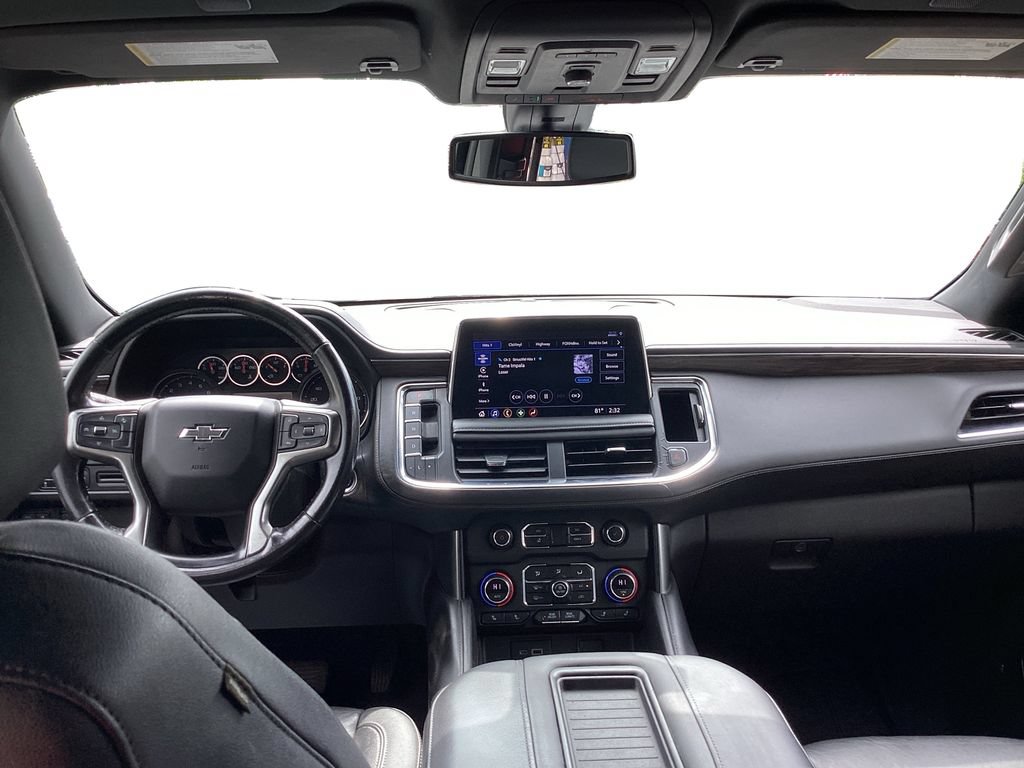 Used 2021 Chevrolet Suburban Z71 AWD/4WD image 12