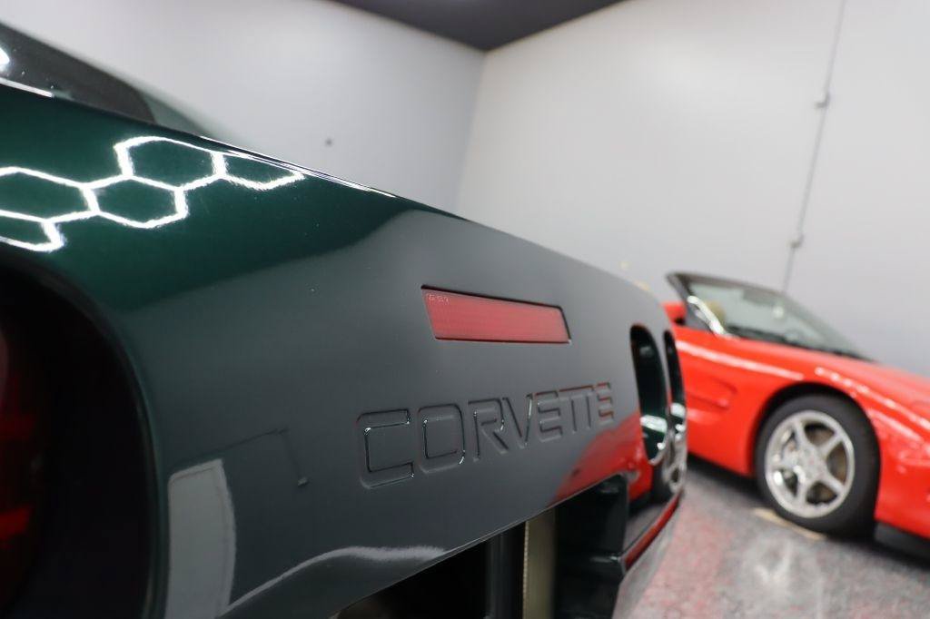 Used 1995 Chevrolet Corvette Coupe RWD image 9