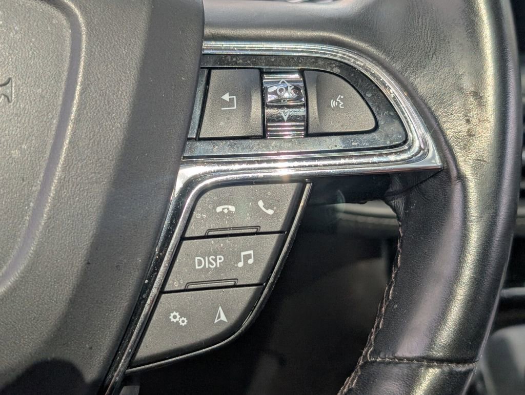 Certified 2023 Lincoln Nautilus Reserve w/ Monochromatic Package image 25