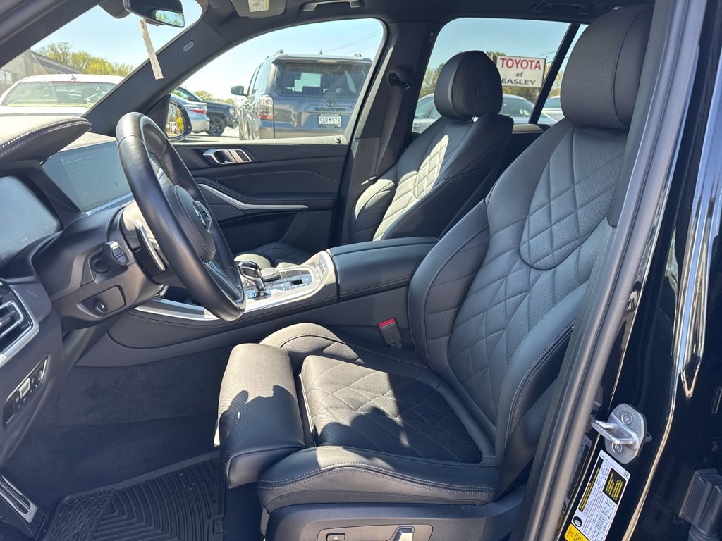 Used 2023 BMW X5 xDrive40i w/ M Sport Package image 7