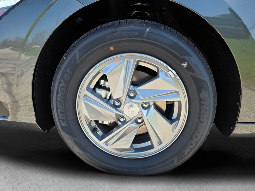 New 2026 Hyundai Elantra SE image 11