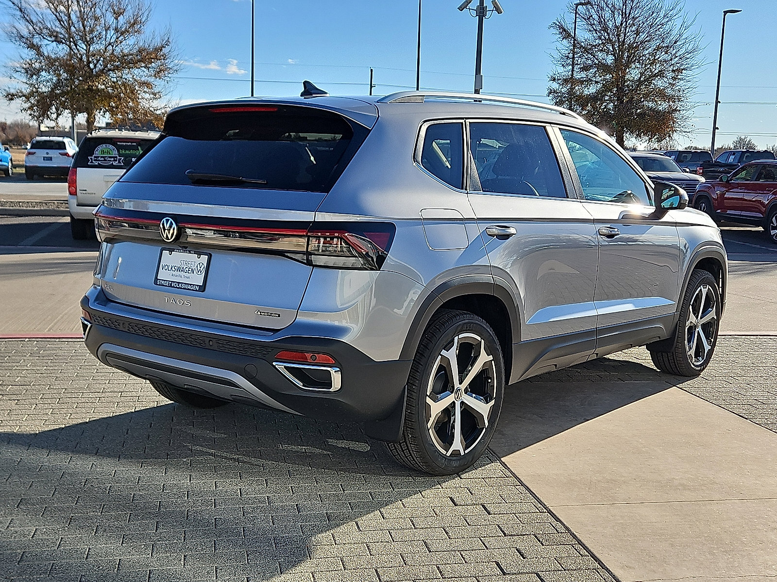 New 2026 Volkswagen Taos SEL image 3