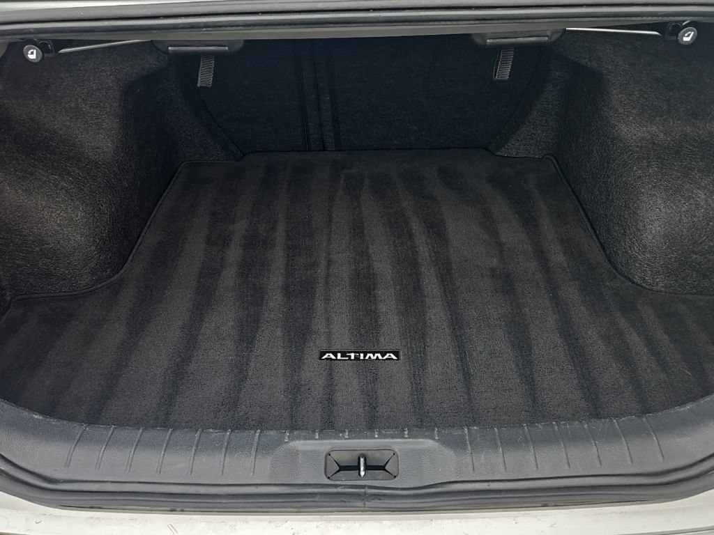 Used 2024 Nissan Altima 2.5 SV FWD image 31