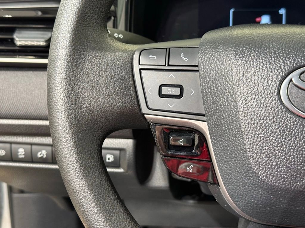 Certified 2025 Toyota Camry SE image 23