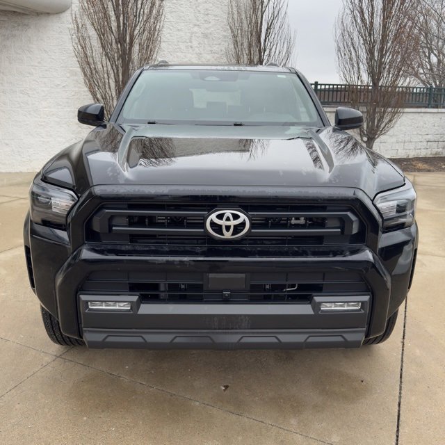 Used 2025 Toyota 4Runner SR5 image 8