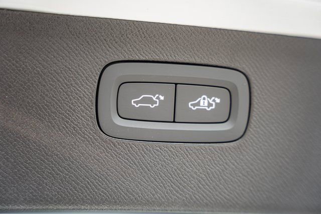 Used 2026 Volvo XC90 T8 Ultra w/ Protection Package Premier image 10