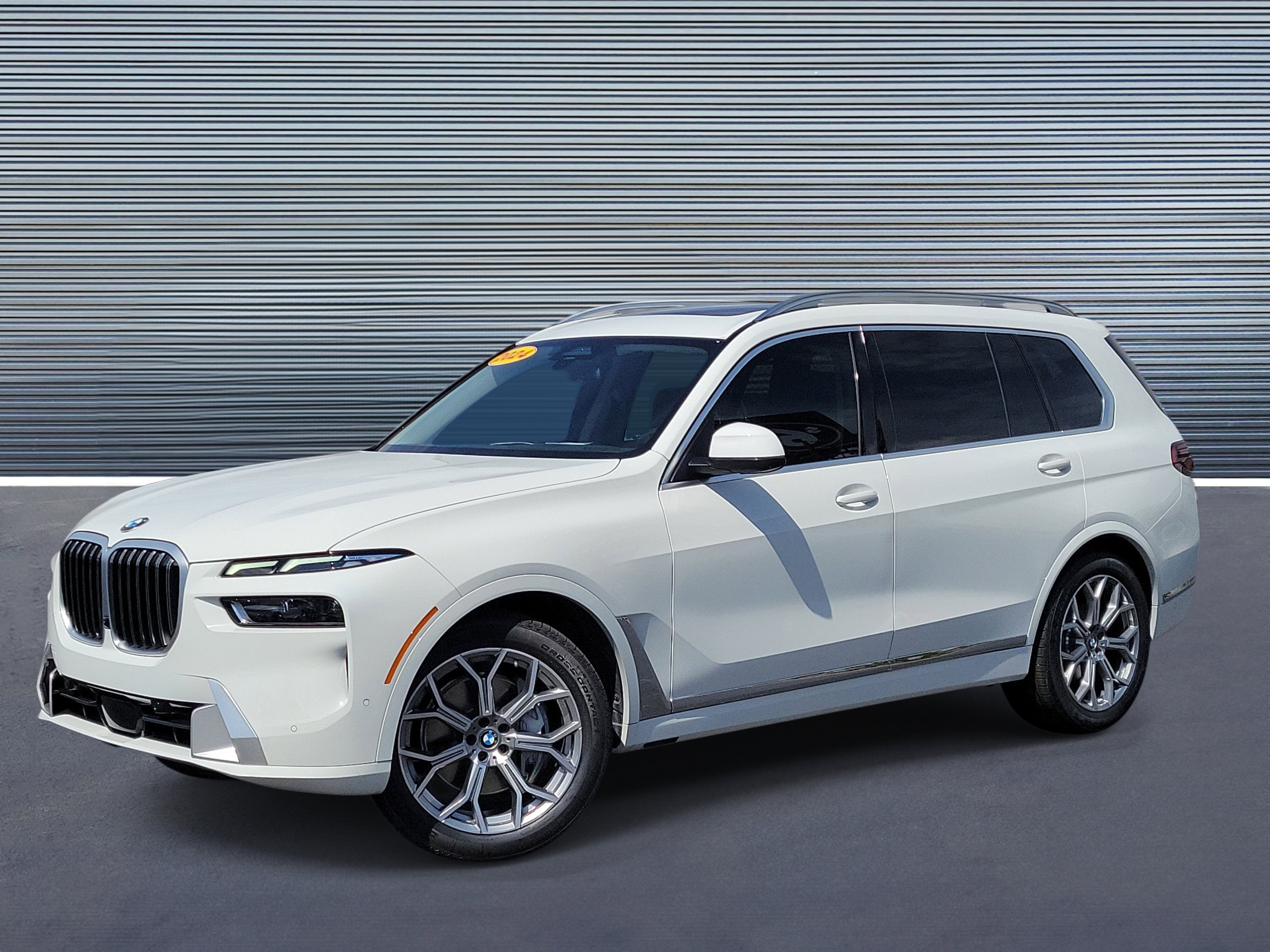 Certified 2024 BMW X7 xDrive40i w/ Premium Package AWD/4WD image 1