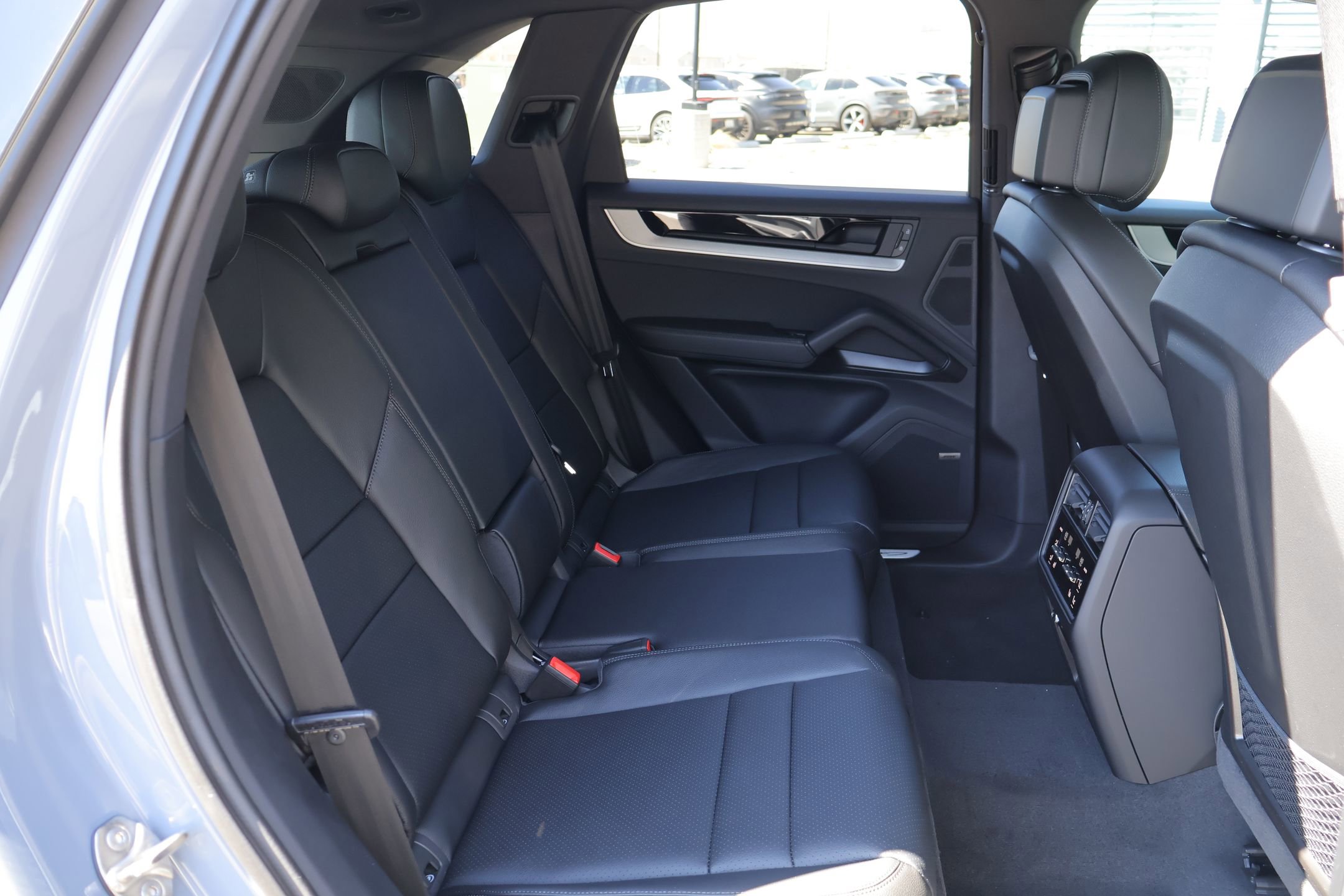 New 2026 Porsche Cayenne image 24