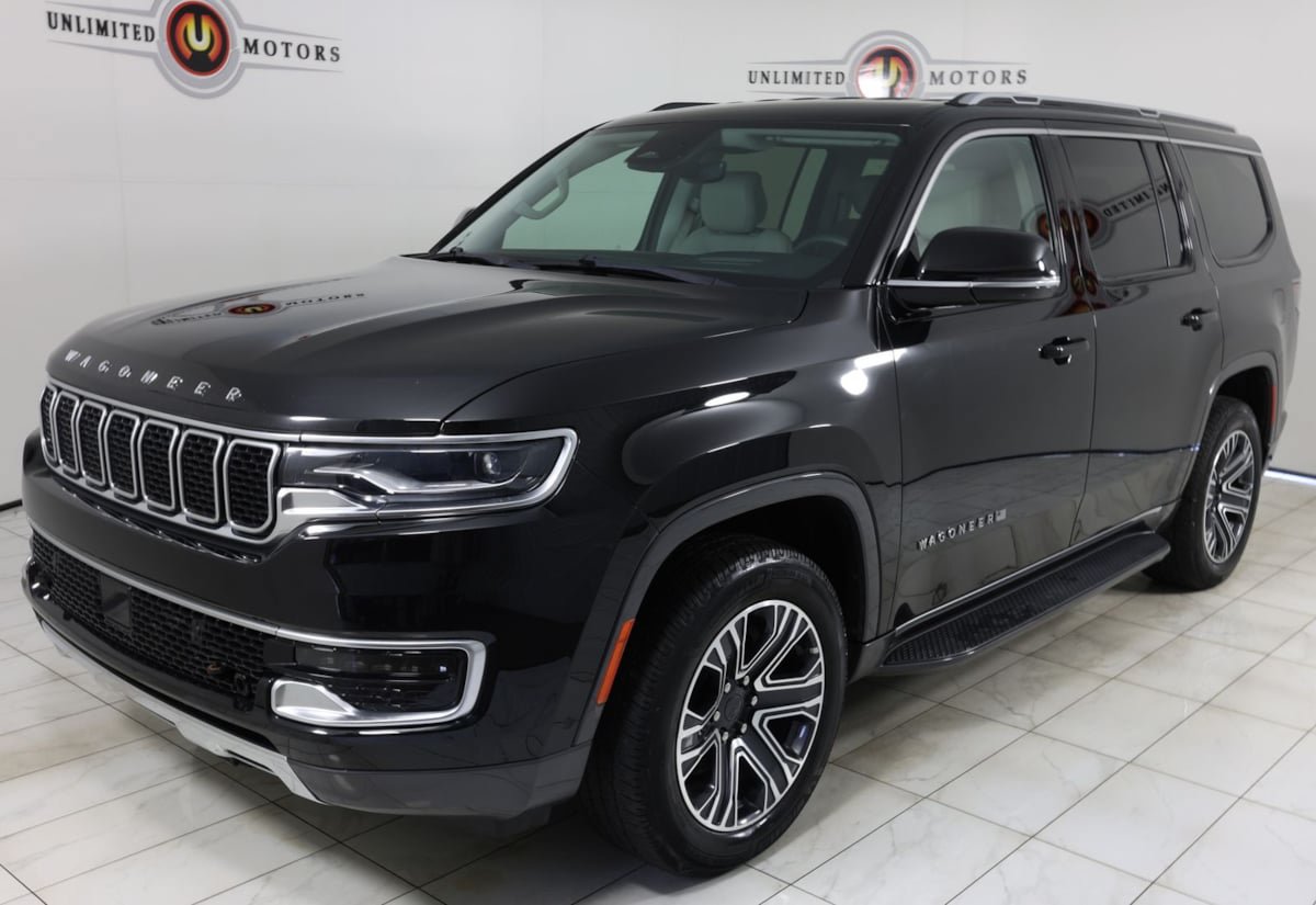 Used 2022 Jeep Wagoneer Series III AWD/4WD image 5