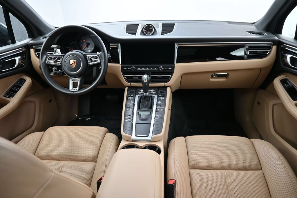 Certified 2020 Porsche Macan S AWD/4WD image 25