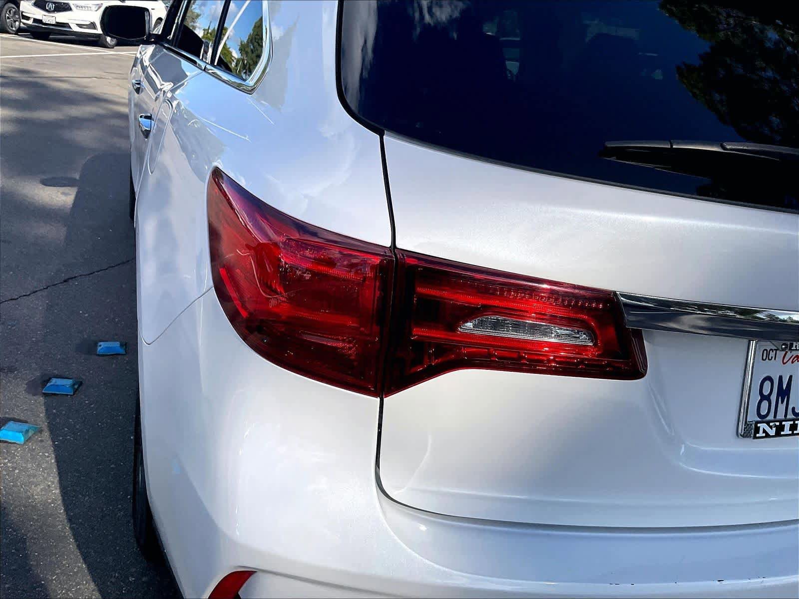 Used 2020 Acura MDX FWD image 30