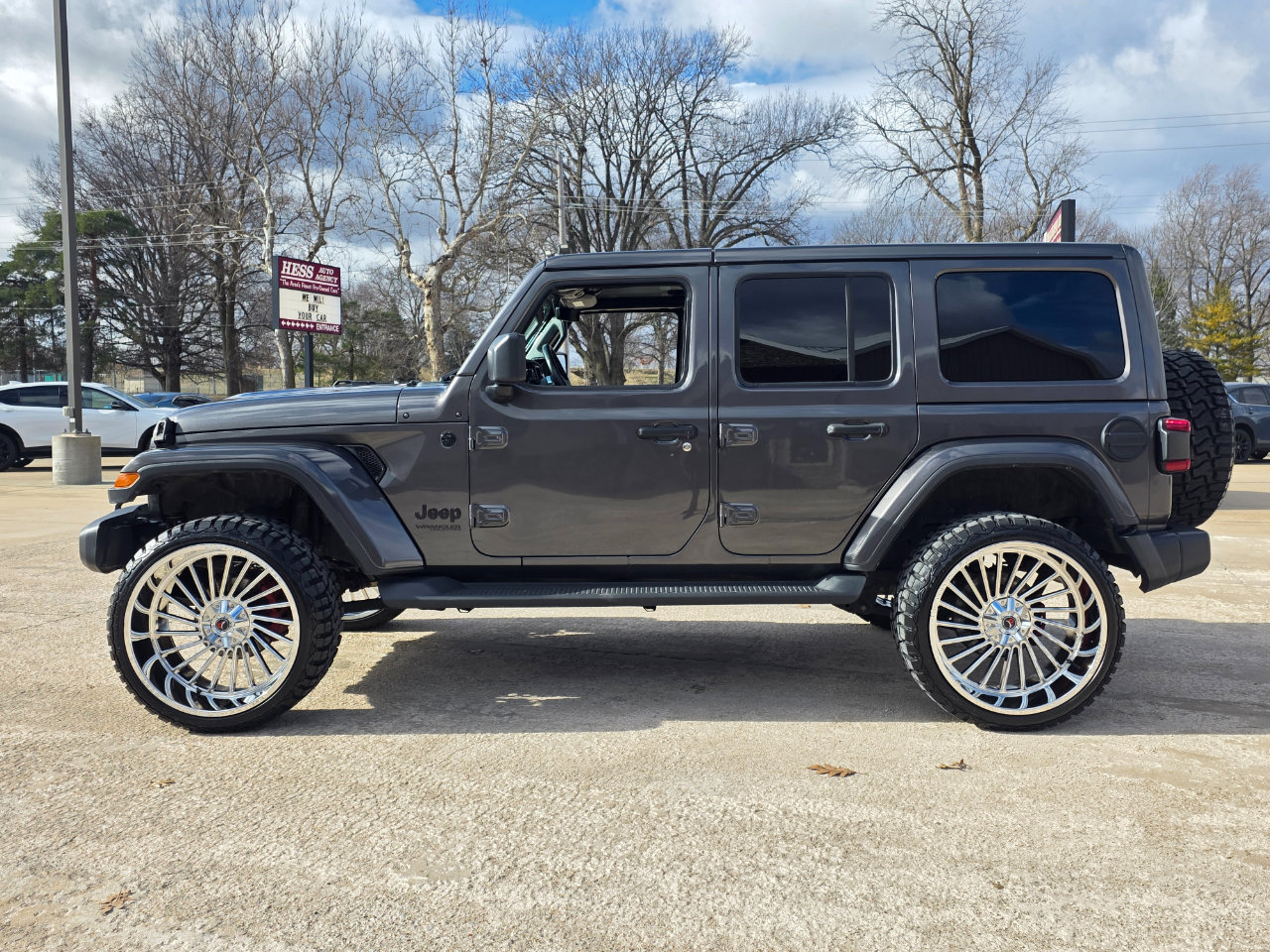 Used 2021 Jeep Wrangler Unlimited Sahara image 6