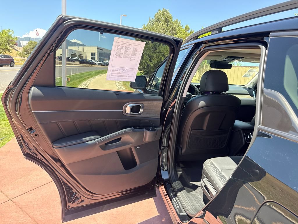 Used 2023 Kia Sorento SX Prestige AWD/4WD image 19