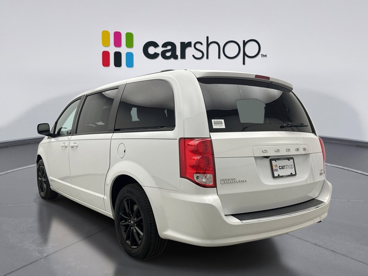Used 2019 Dodge Grand Caravan GT image 3