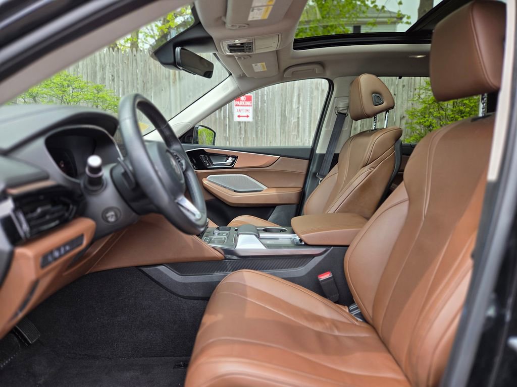 Used 2024 Acura MDX SH-AWD w/ Technology Package image 17