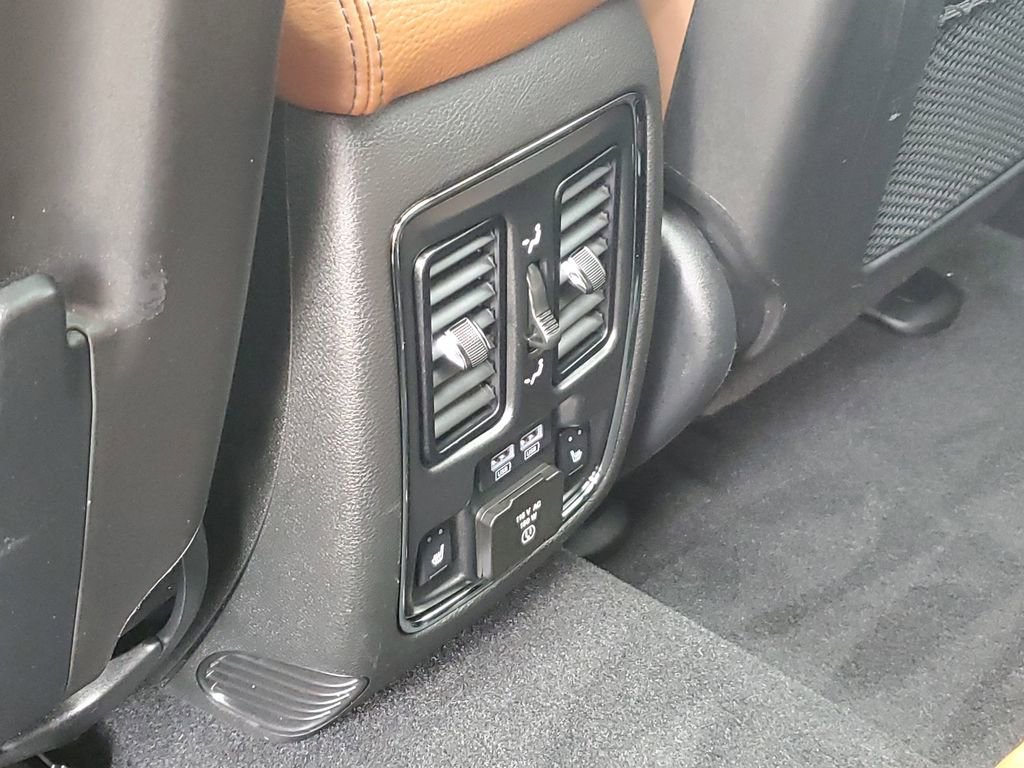 Used 2021 Jeep Grand Cherokee Summit AWD/4WD image 30