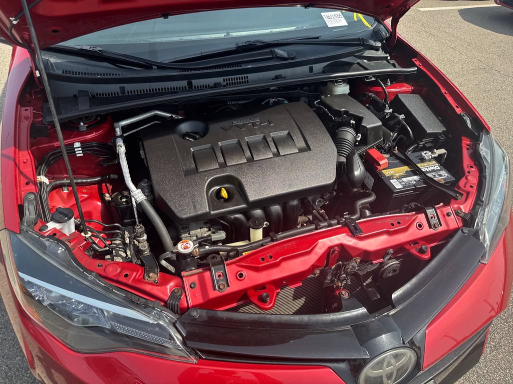 Used 2018 Toyota Corolla LE FWD image 46