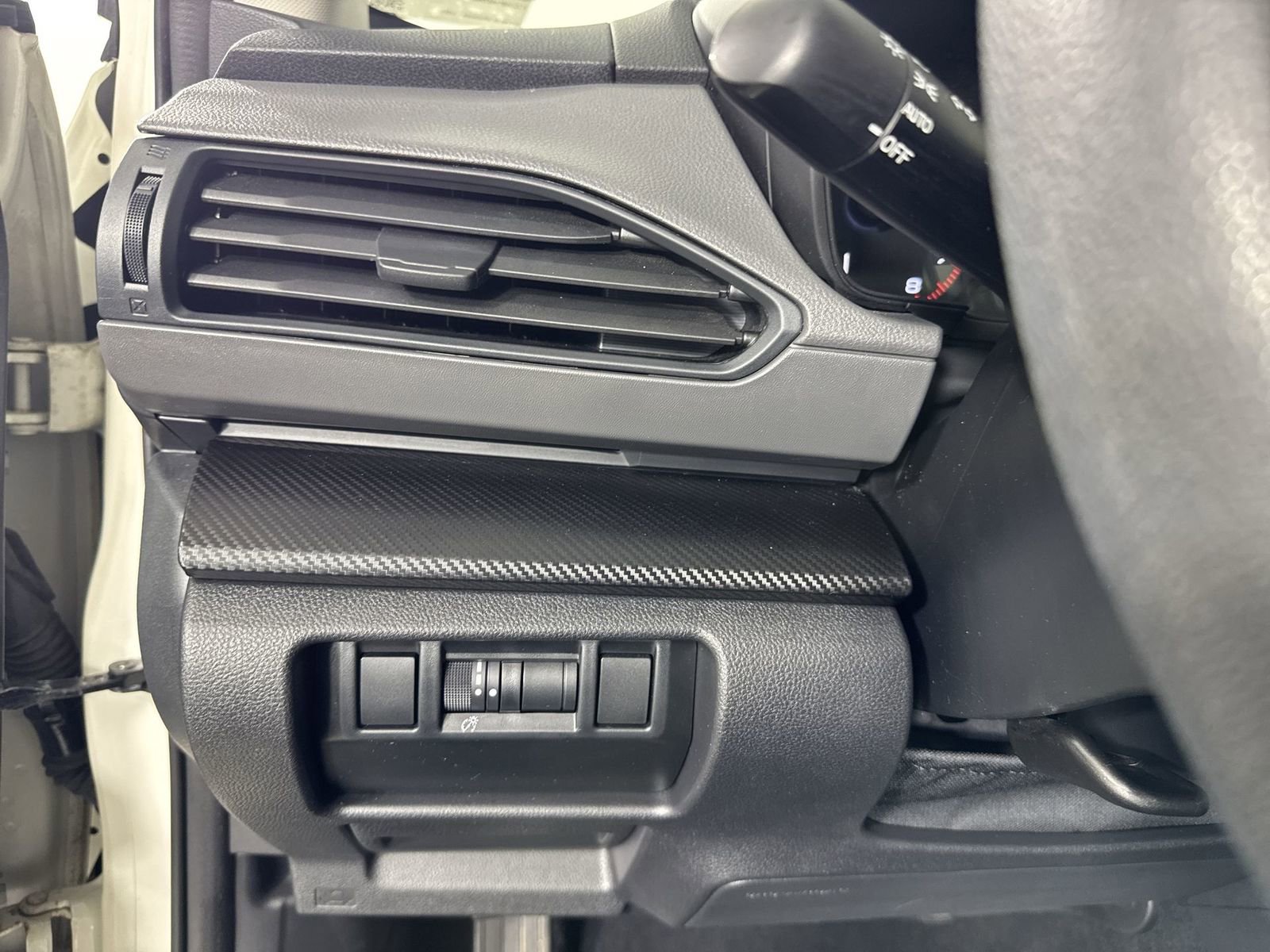 Used 2024 Subaru Crosstrek 2.0i AWD/4WD image 13