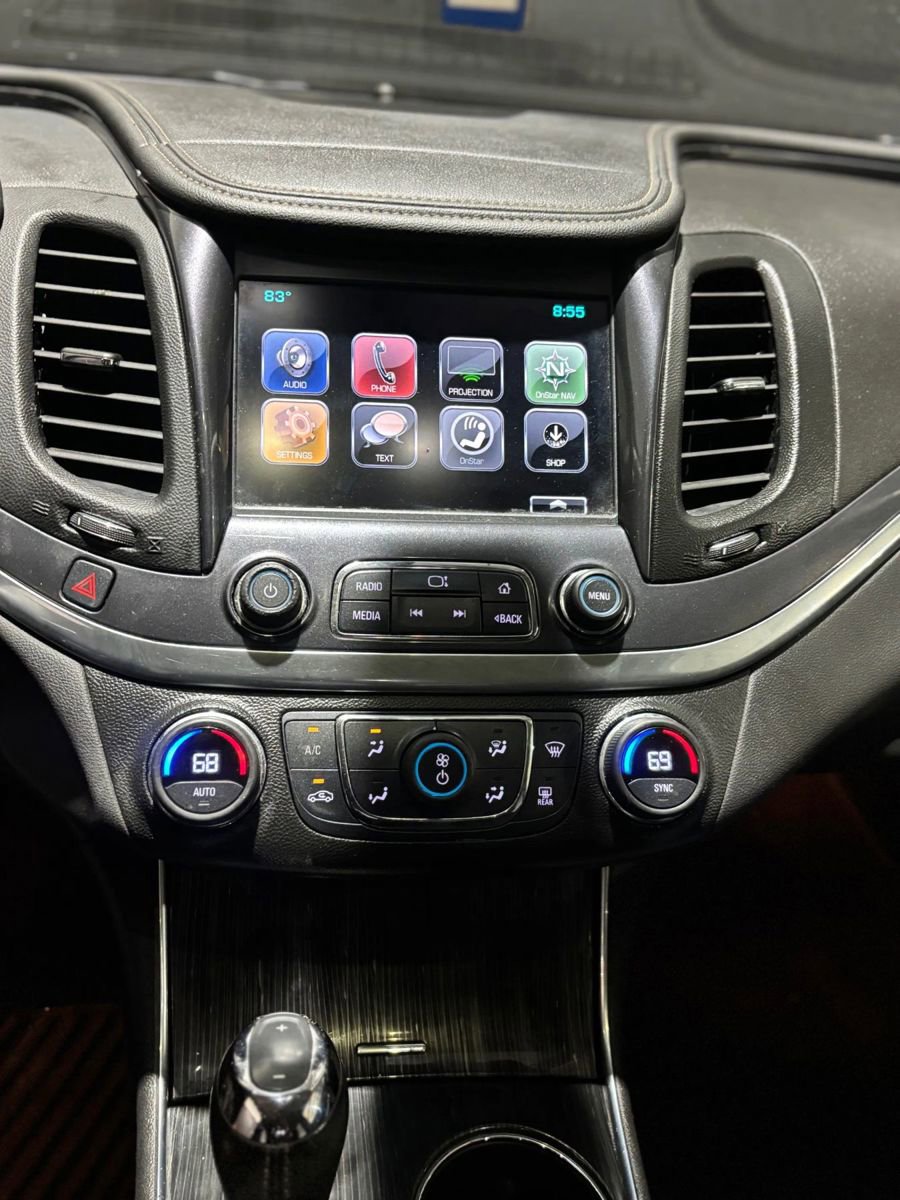 Used 2017 Chevrolet Impala LT w/ Convenience Package image 10