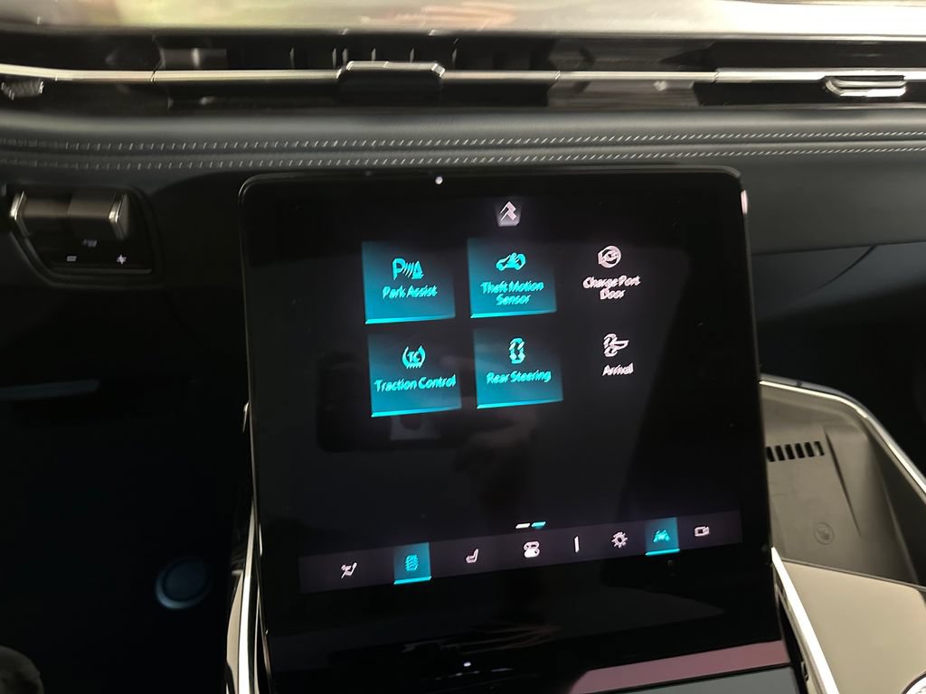 Used 2025 Cadillac Escalade IQ Sport 2 AWD/4WD image 22