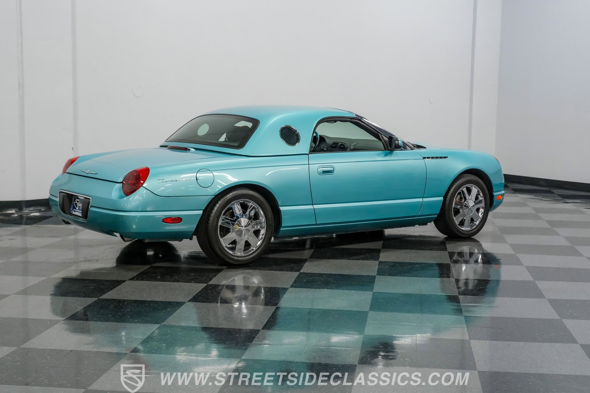 Used 2002 Ford Thunderbird RWD image 12