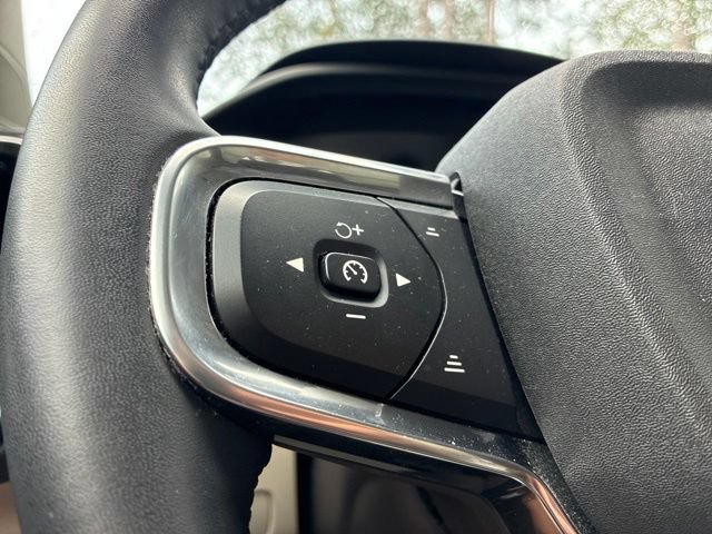Used 2023 Volvo XC40 B5 Plus w/ Protection Package Premier AWD/4WD image 27