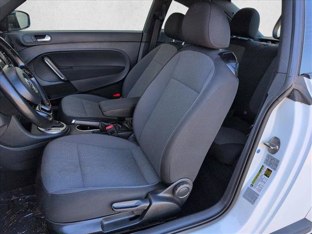 Used 2017 Volkswagen Beetle 1.8T S FWD image 14