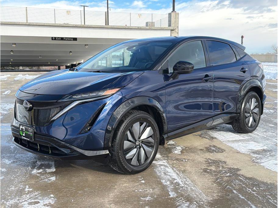 Used 2024 Nissan Ariya AWD image 3
