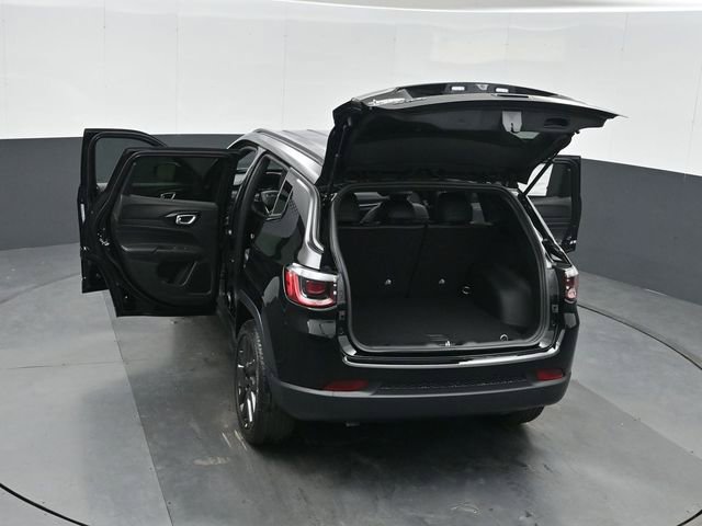 New 2026 Jeep Compass Latitude image 50