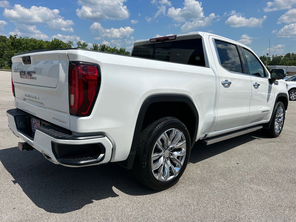 Used 2024 GMC Sierra 1500 Denali w/ Denali Reserve Package image 4