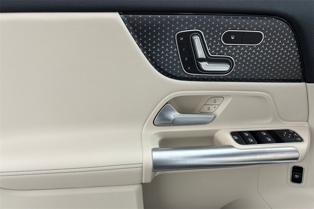 Certified 2026 Mercedes-Benz GLA 250 image 11