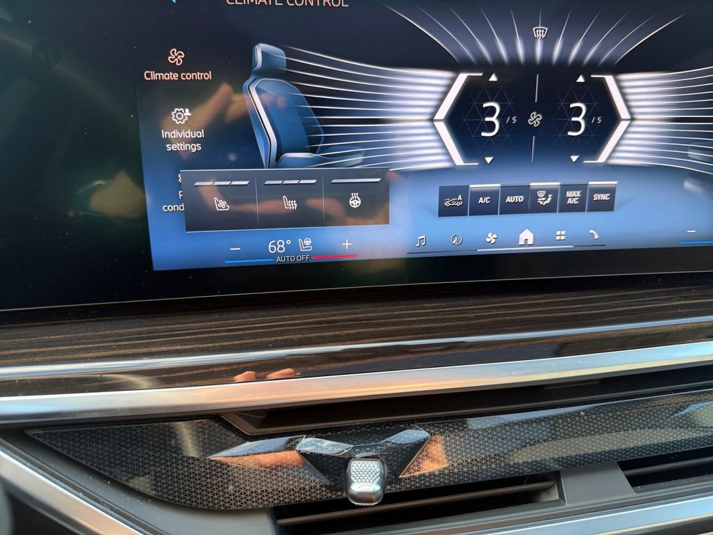 Certified 2026 BMW X7 xDrive40i AWD/4WD image 24