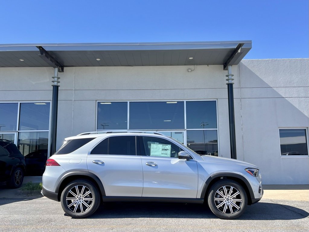 Used 2025 Mercedes-Benz GLE 450e 4MATIC image 7