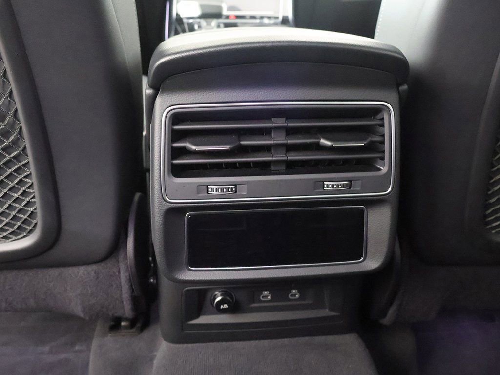Used 2023 Audi Q8 Prestige w/ Prestige Package image 50