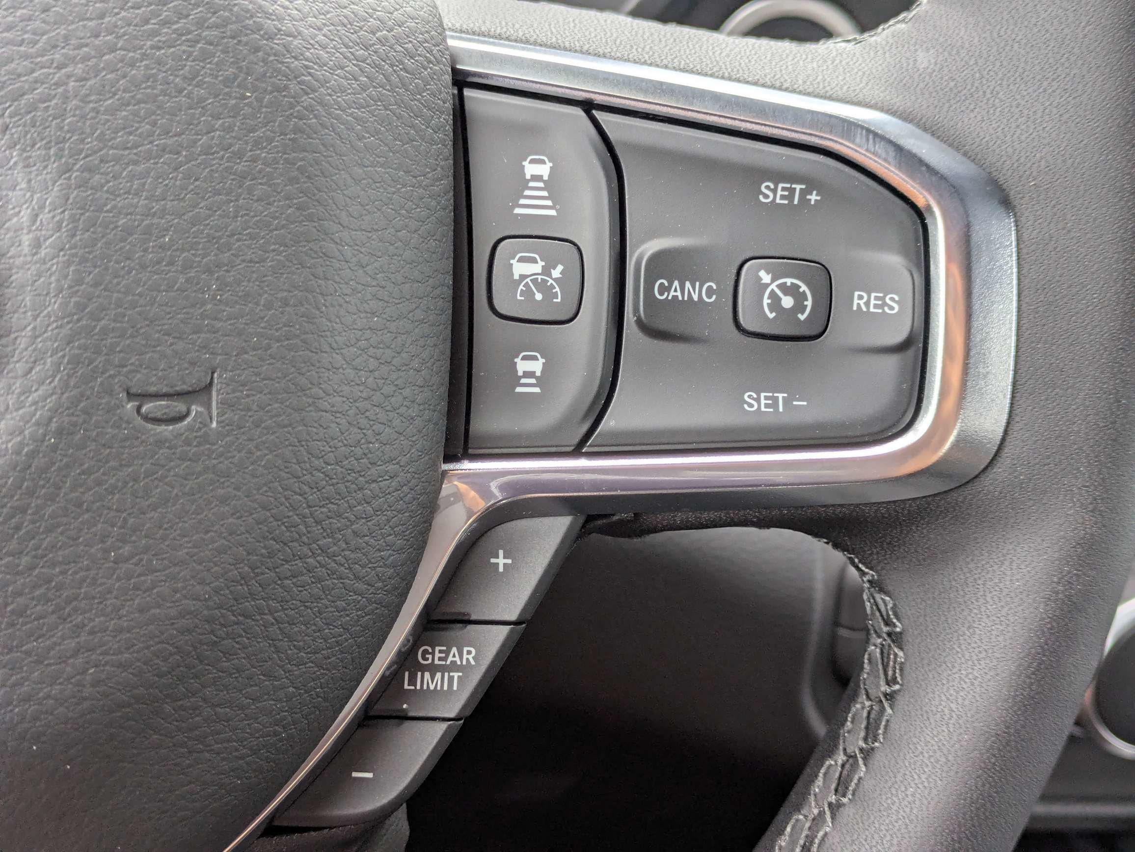 Used 2025 RAM 1500 Big Horn AWD/4WD image 29