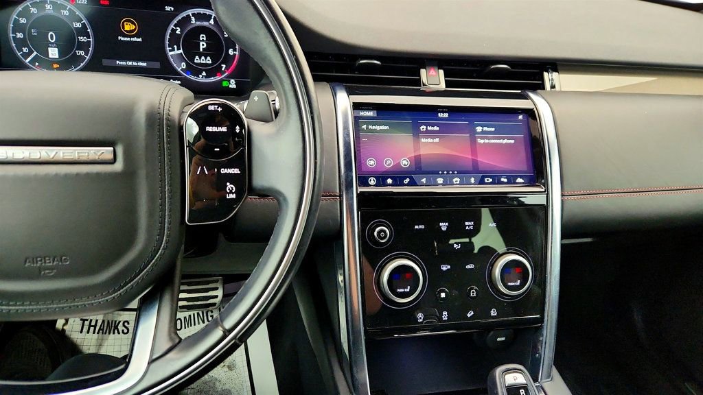Used 2020 Land Rover Discovery Sport HSE R-Dynamic image 17