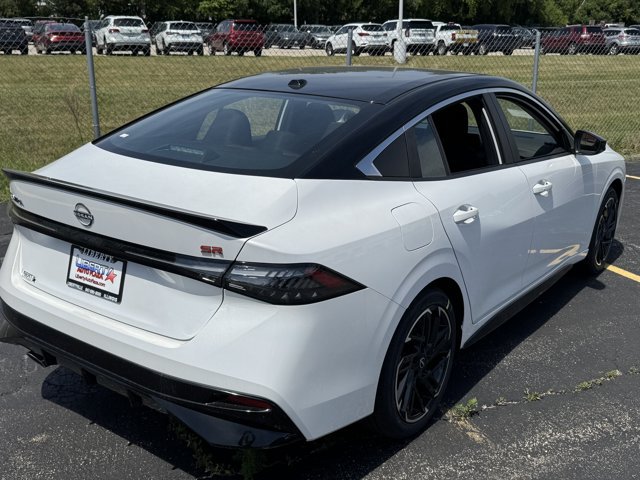 New 2026 Nissan Sentra SR w/ Floor Mat Package FWD image 21