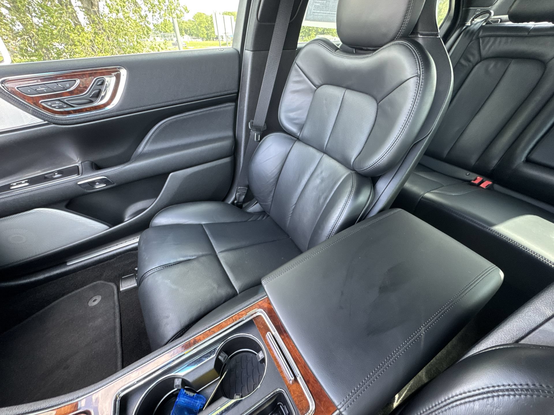 Used 2020 Lincoln Continental Reserve w/ Luxury Package FWD image 21