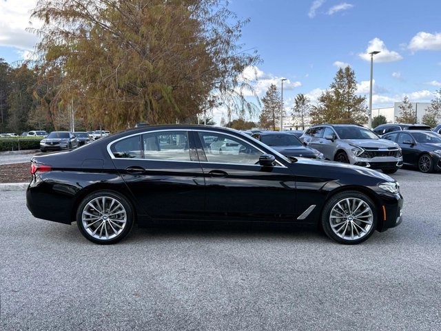 Certified 2023 BMW 530i w/ Convenience Package image 2