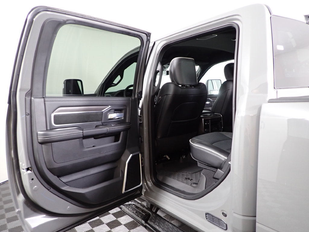 New 2027 RAM 2500 Laramie w/ Night Edition AWD/4WD image 33