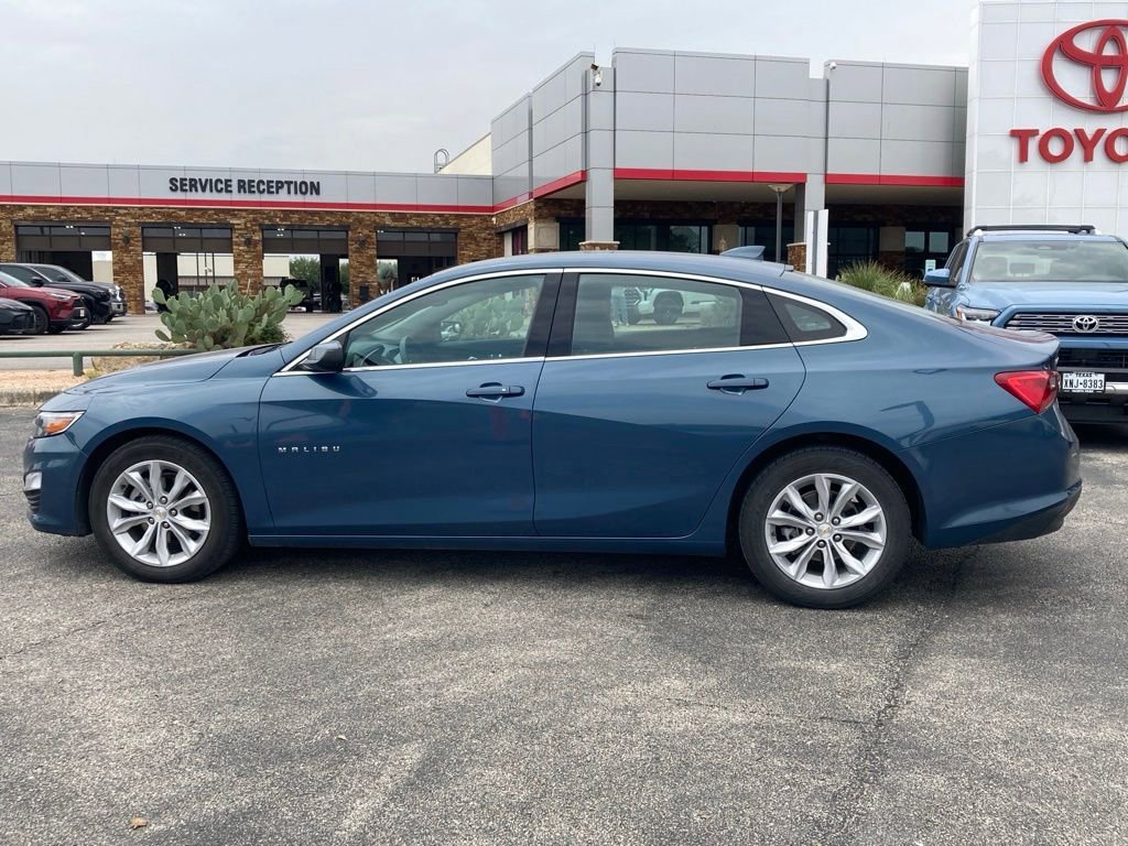 Used 2025 Chevrolet Malibu LT FWD image 8