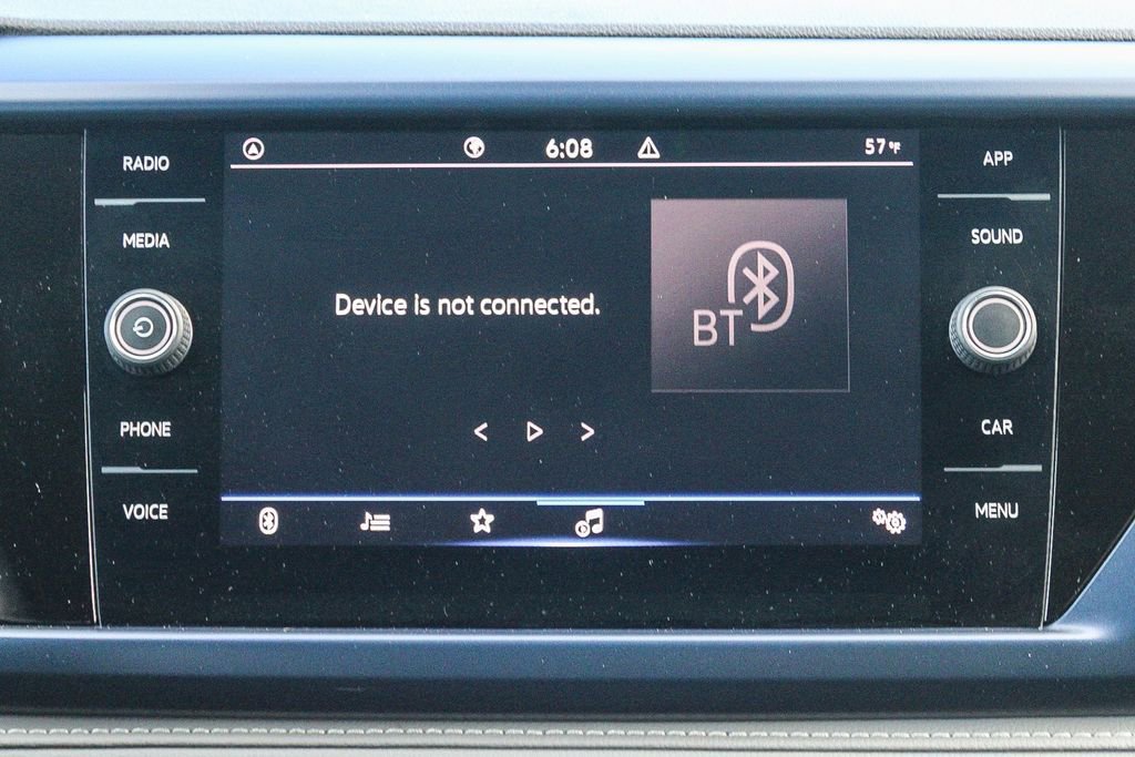 Used 2024 Volkswagen Taos SE FWD image 15