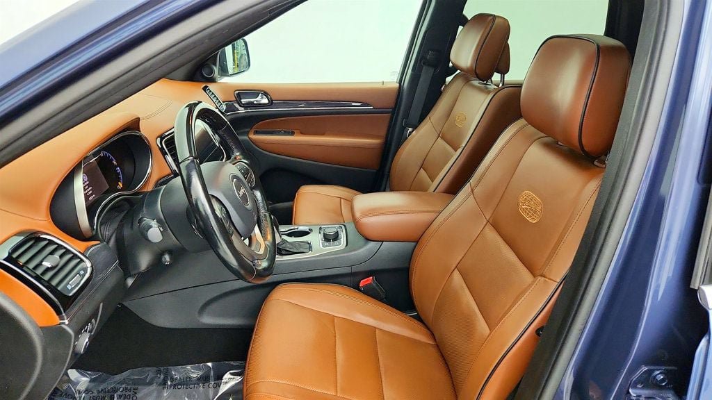 Used 2020 Jeep Grand Cherokee Overland AWD/4WD image 22