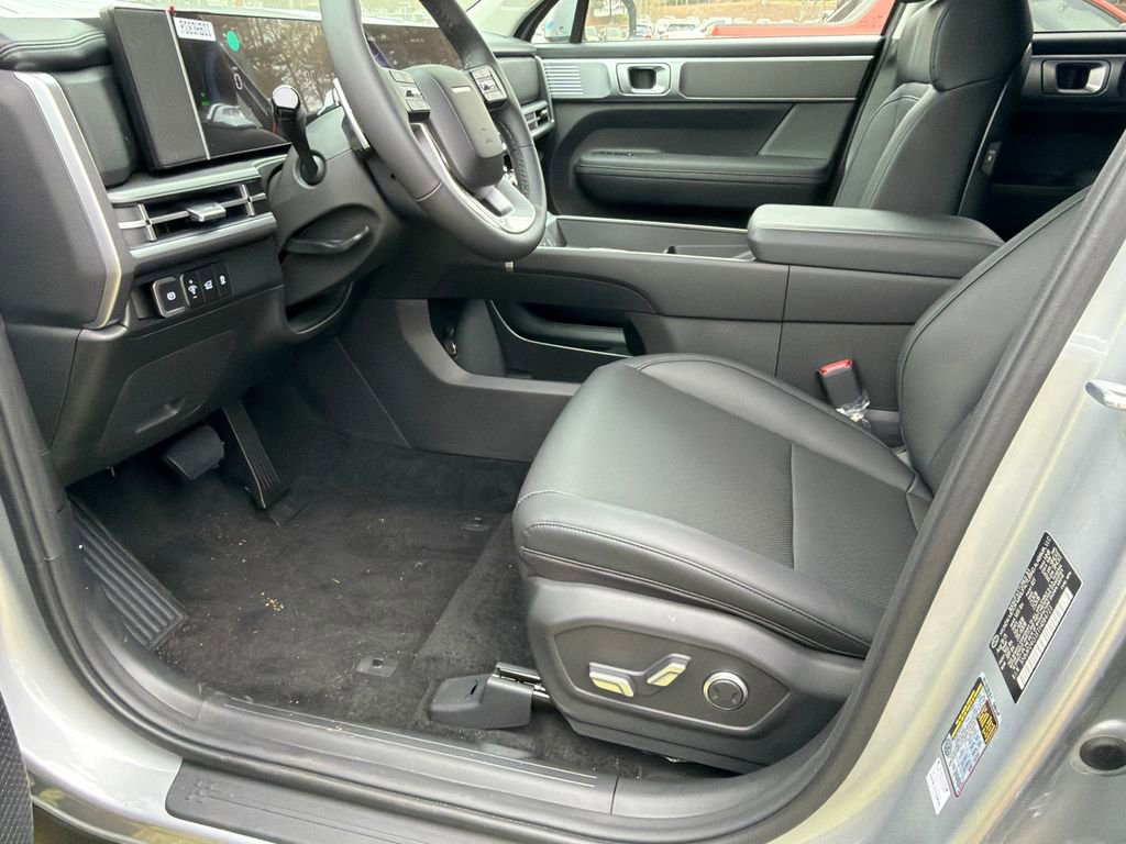 New 2026 Hyundai Santa Fe SEL FWD image 9