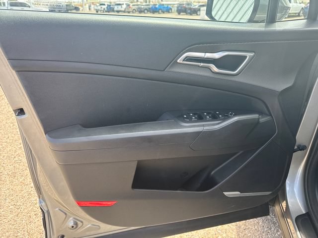 Used 2024 Kia Sportage LX AWD/4WD image 10